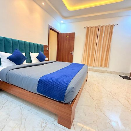 Hotel Tulip Light Mathura Zewnętrze zdjęcie